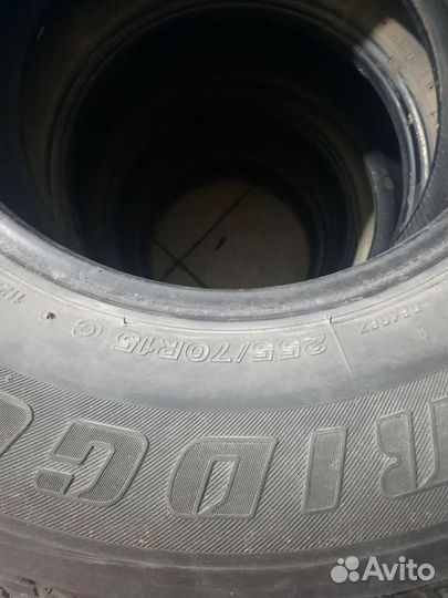 Bridgestone Dueler H/T 255/70 R15