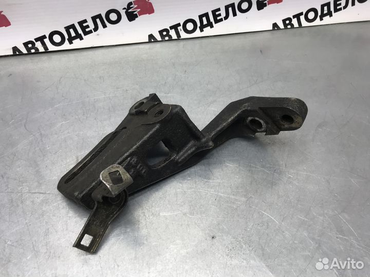 Кронштейн генератора Honda HR-V GH1 1999 г.в