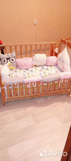 Детская кроватка