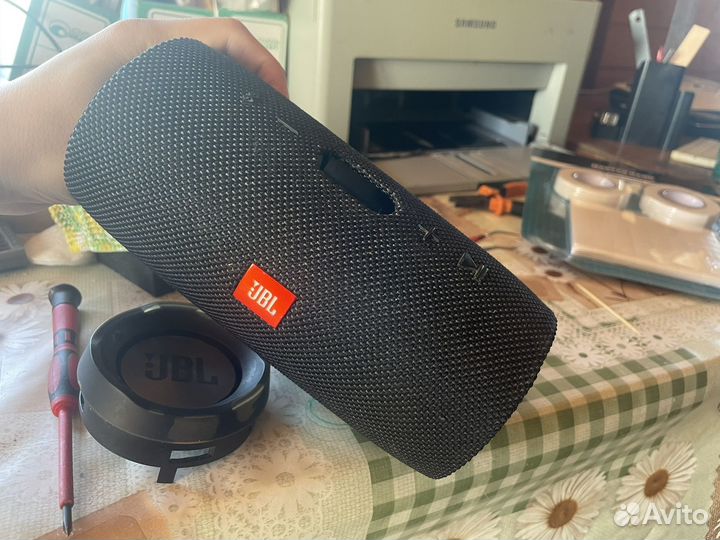 Колонка jbl charge 3