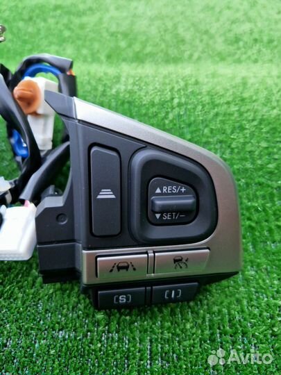 Кнопки на руль Subaru Forester SJ5
