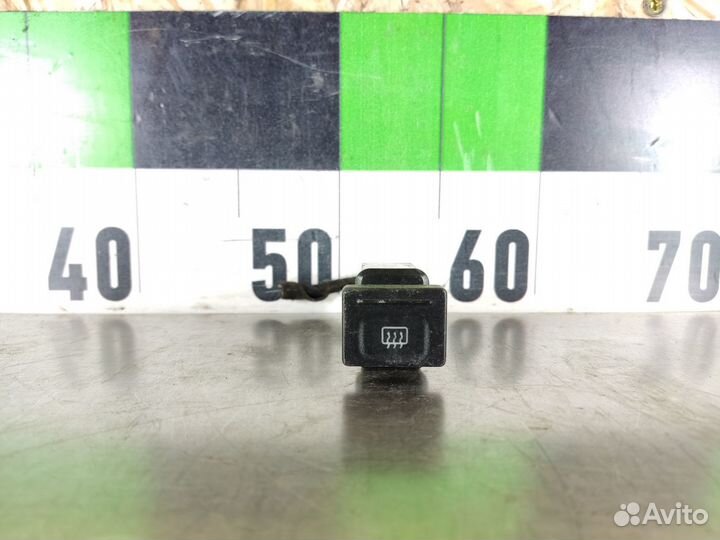 Кнопка обогрева стекла Chery Amulet 2006-2012