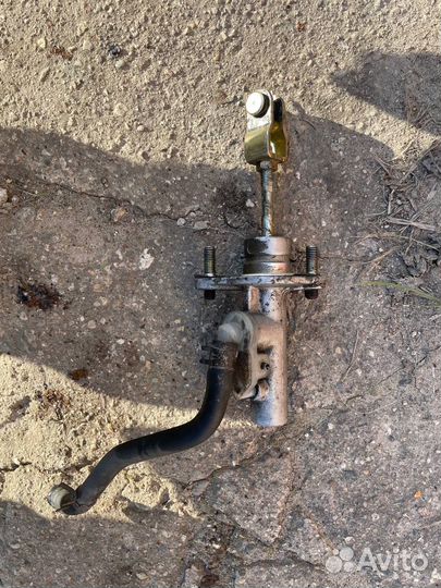 Главный цилиндр сцепления mitsubishi lancer 9