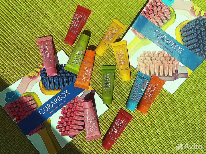 Зубная паста curaprox и щетка