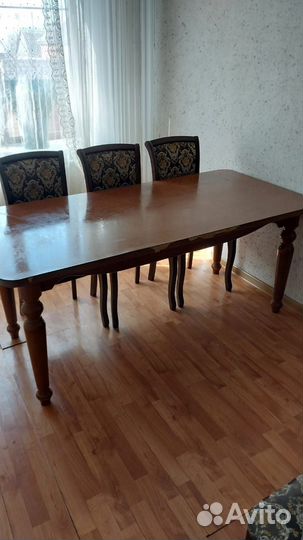 Кухонный стол и стулья бу