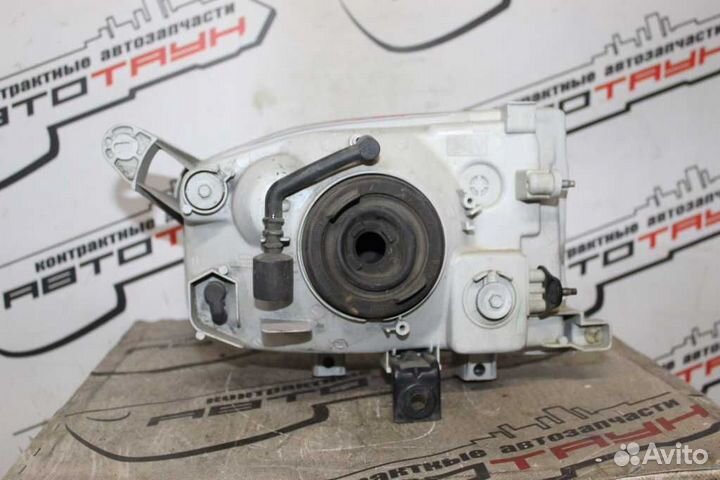 Фара nissan terrano LR50 LUR50 LVR50 PR50 RR50 TR5