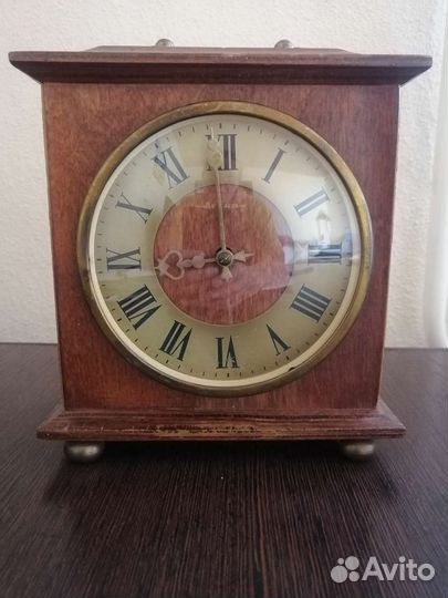 Часы настольные СССР Весна механические