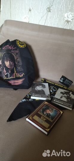 Виктор Цой книги, рюкзак, бандана и прочее