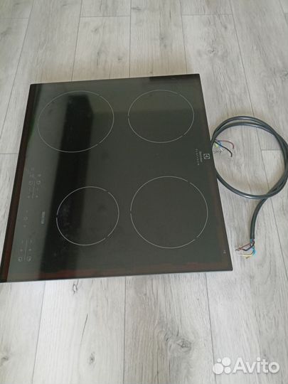Индукционная Варочная панель electrolux