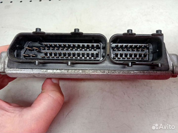Блок управления двигателем VW Bora 2.3 AGZ механик