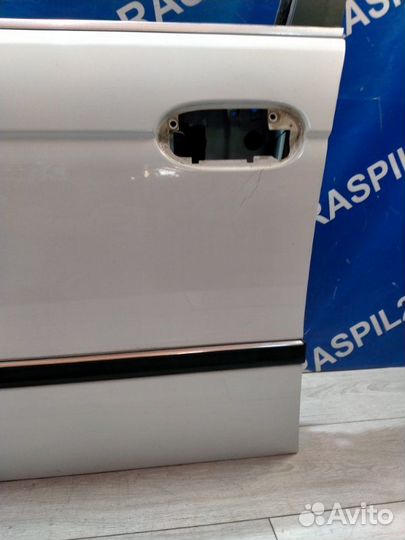 Дверь передняя левая Bmw 528I E39 M52 01/1999