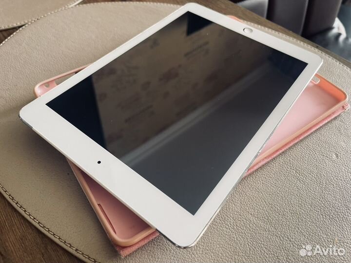 iPad air 32gb Wi-Fi Cellular MD795RU/B