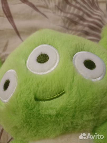 Большая мягкая игрушка прешелец