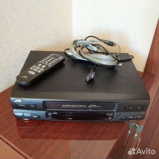 Кассетный видеомагнитофон JVC на запчасти
