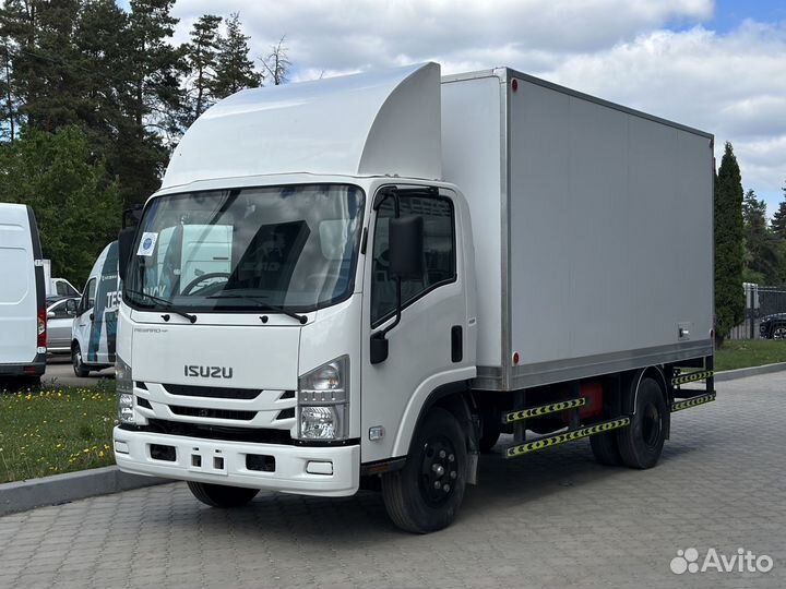 Isuzu ELF 3.0 MT, 2022