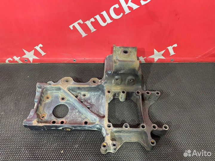 Кронштейн рессоры передней левый