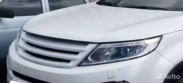 Передняя решётка радиатора