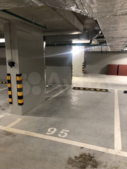 Машиноместо, 14 м²