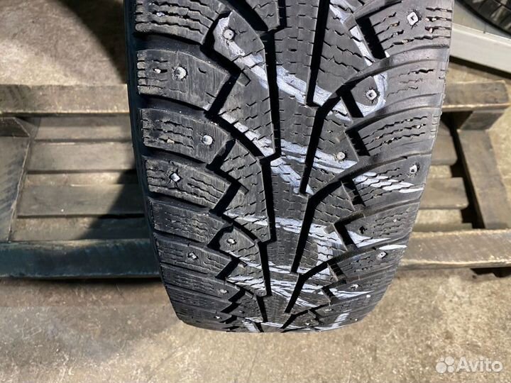 Nokian Tyres Hakkapeliitta 5 215/65 R16 102T