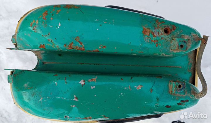 Бензобак от мотоцикла Урал