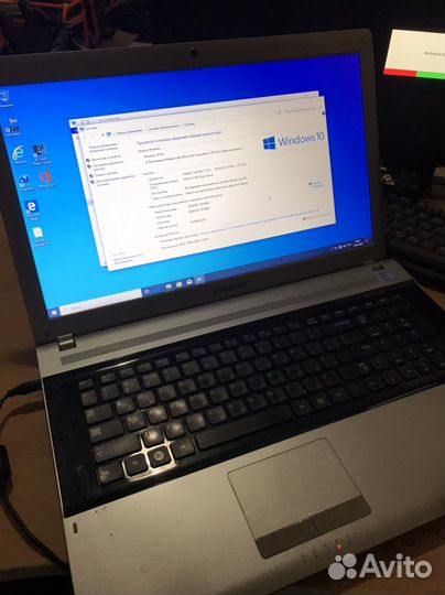 Samsung 17,3 i7/8/ssd 120/ intel HD