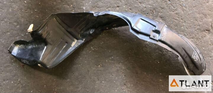 Подкрылок передний правый toyota corolla