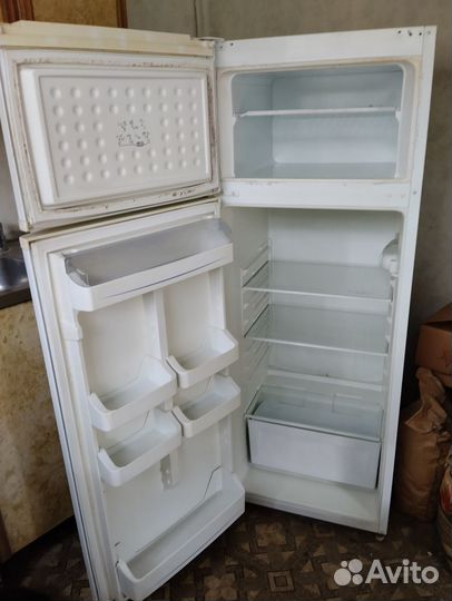 Холодильник Vestel-144