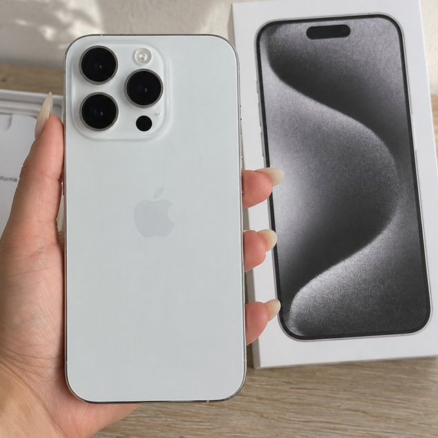 iPhone 15 Pro, 256 ГБ, SIM + eSIM