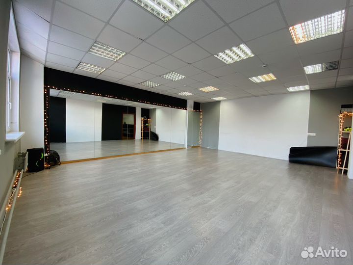 Аренда зала для танцев и растяжки