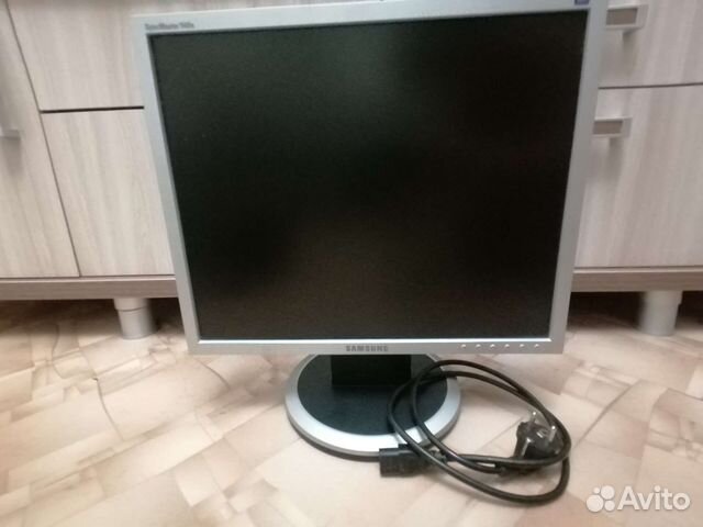 Монитор Samsung