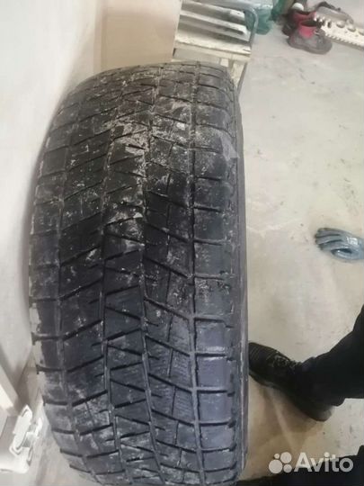 Bridgestone Blizzak DM-V1 265/65 R17