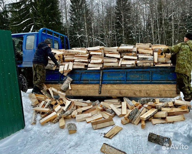 Дрова разных пород дерева колотые