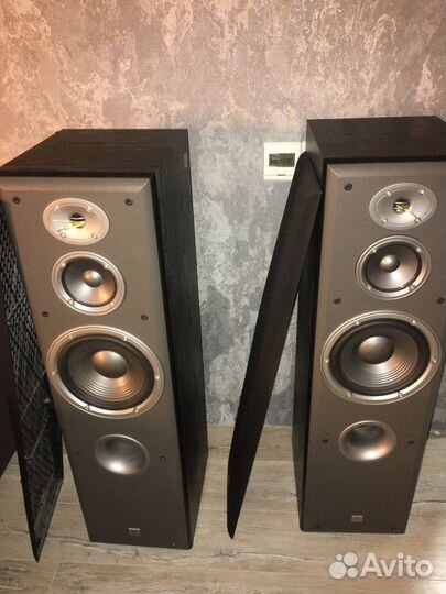 Колонка jbl e60
