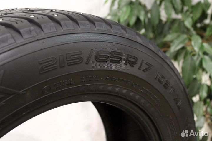 Nokian Tyres Hakkapeliitta 8 SUV 215/65 R17 103T