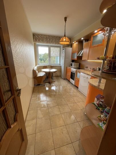 3-к. квартира, 90 м², 9/12 эт.