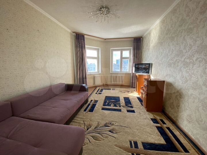 2-к. квартира, 55 м², 9/9 эт.