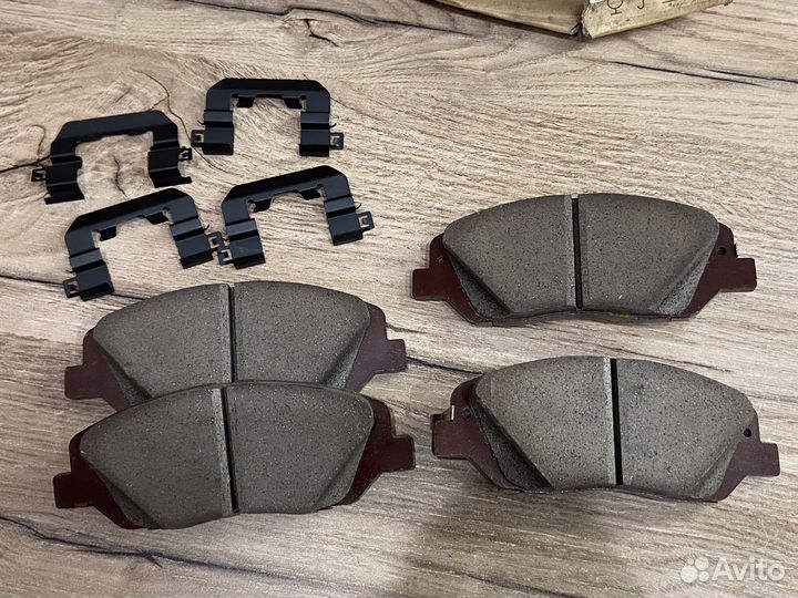 Колодки тормозные передние Hyundai/Kia 581012WA40