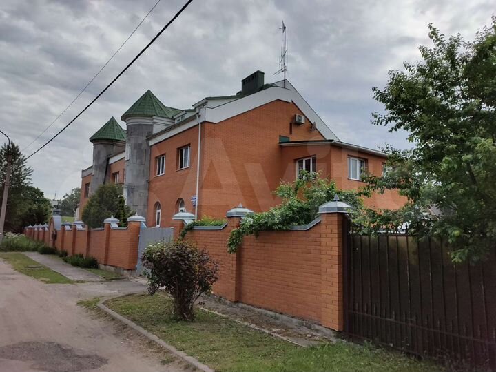 Таунхаус 584,8 м² на участке 9,3 сот.