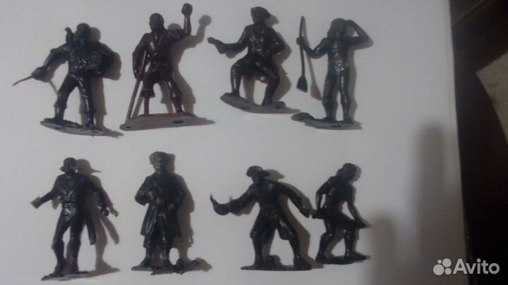 Набор солдатиков Пираты Индейцы дзи