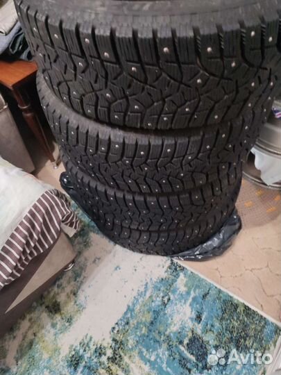 Bridgestone Blizzak Spike-02 205/60 R16 92T