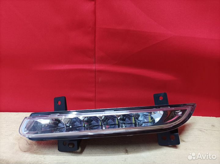 Ходовой огонь правый Renault Fluence 1 2009