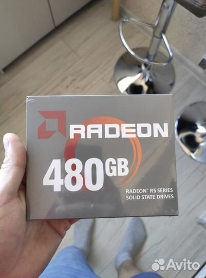 Твердотельный накопитель AMD Radeon R5 480 гб SATA