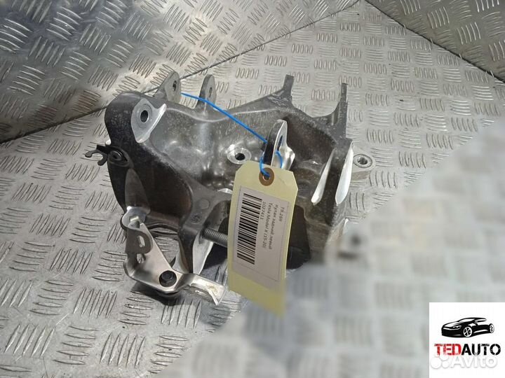 Кулак задний левый, Tesla Model X 2019