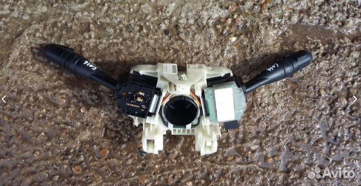 Подрулевой переключатель Mitsubishi Colt Z30