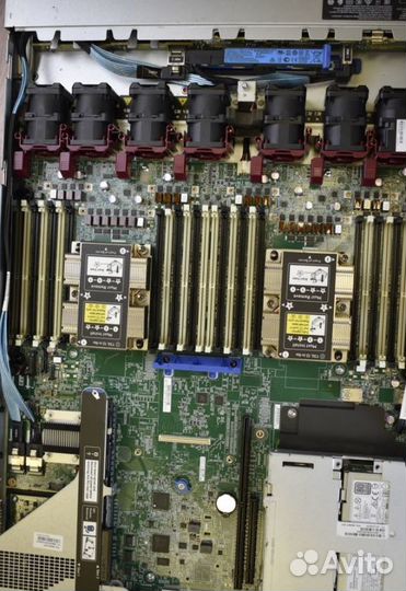 Сервер HP ProLiant DL360 Gen10 8SFF