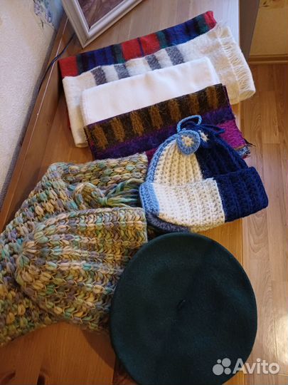 Шарфы и шапки женские