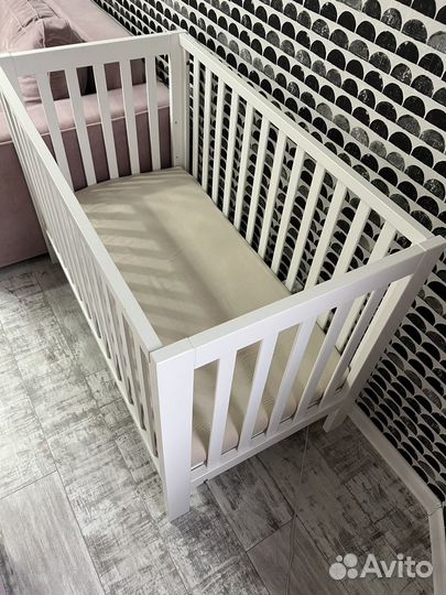 Детская кроватка