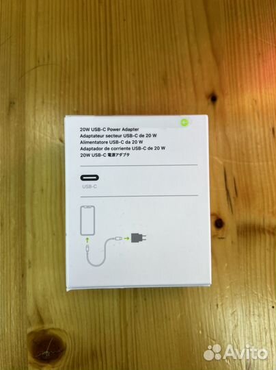 Оригинальный блок iPhone 20 w