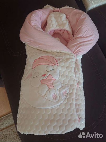 Комплект на выписку для девочки