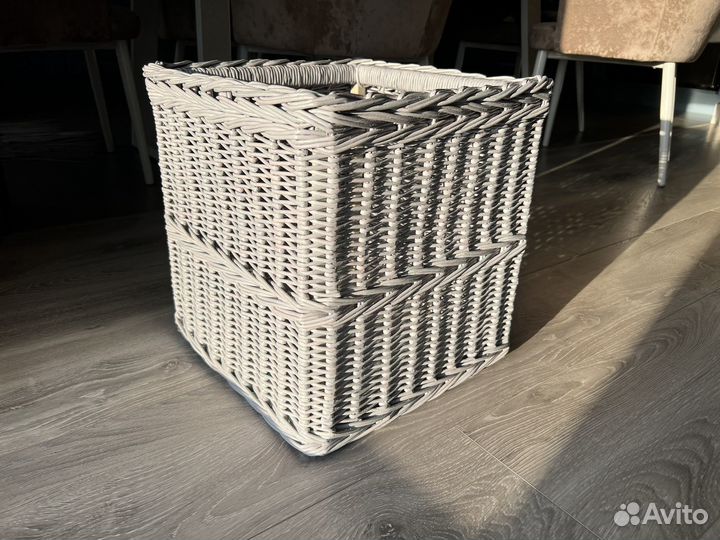 Сундук из бумажной лозы